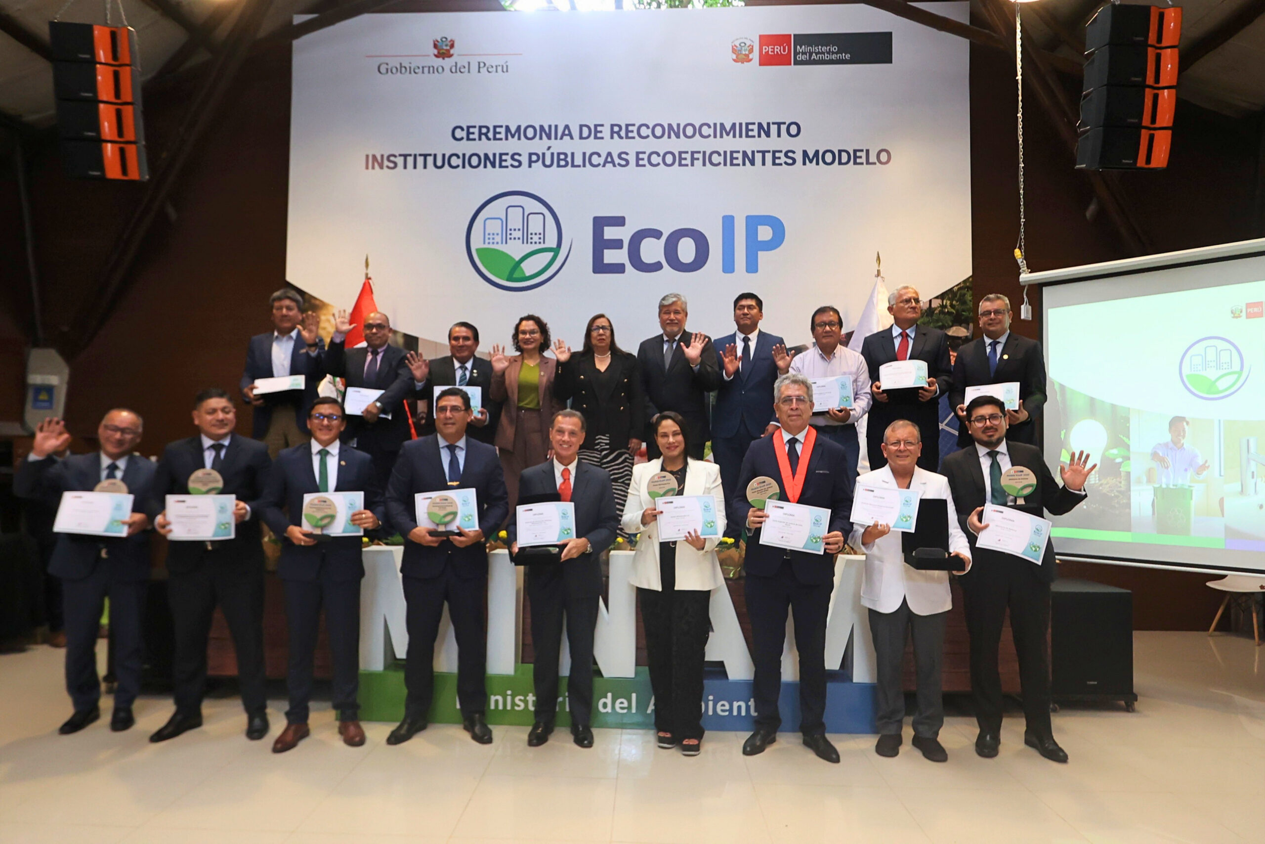 MINAM reconoce al Fondo MIVIVIENDA como Modelo EcoIP 2025